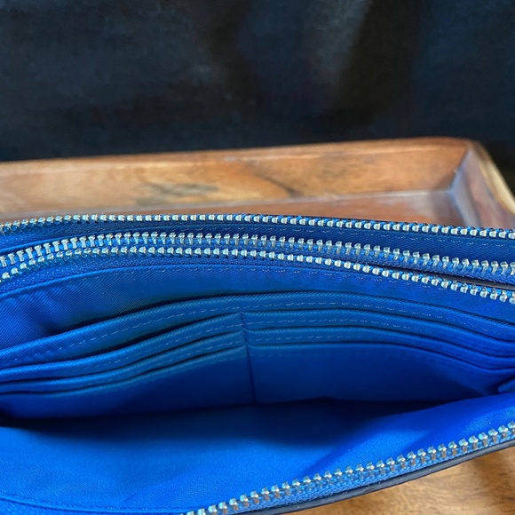 Beautiful Blue Coach Wristlet with Organization - Picture 4 of 5